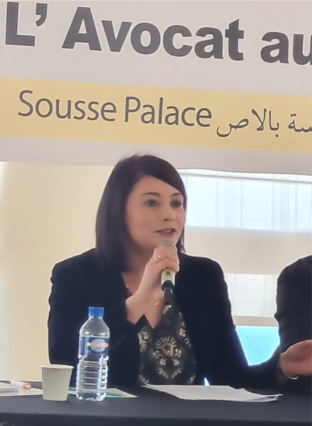 Maître Héla Chérif lors d'une médiation au Sousse Palace, 2021